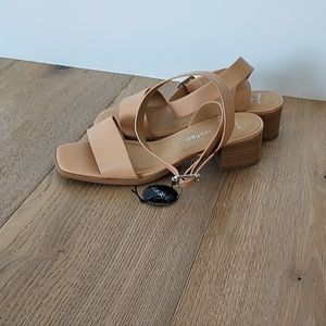 City Classified Strappy block Heel sandals size 8W